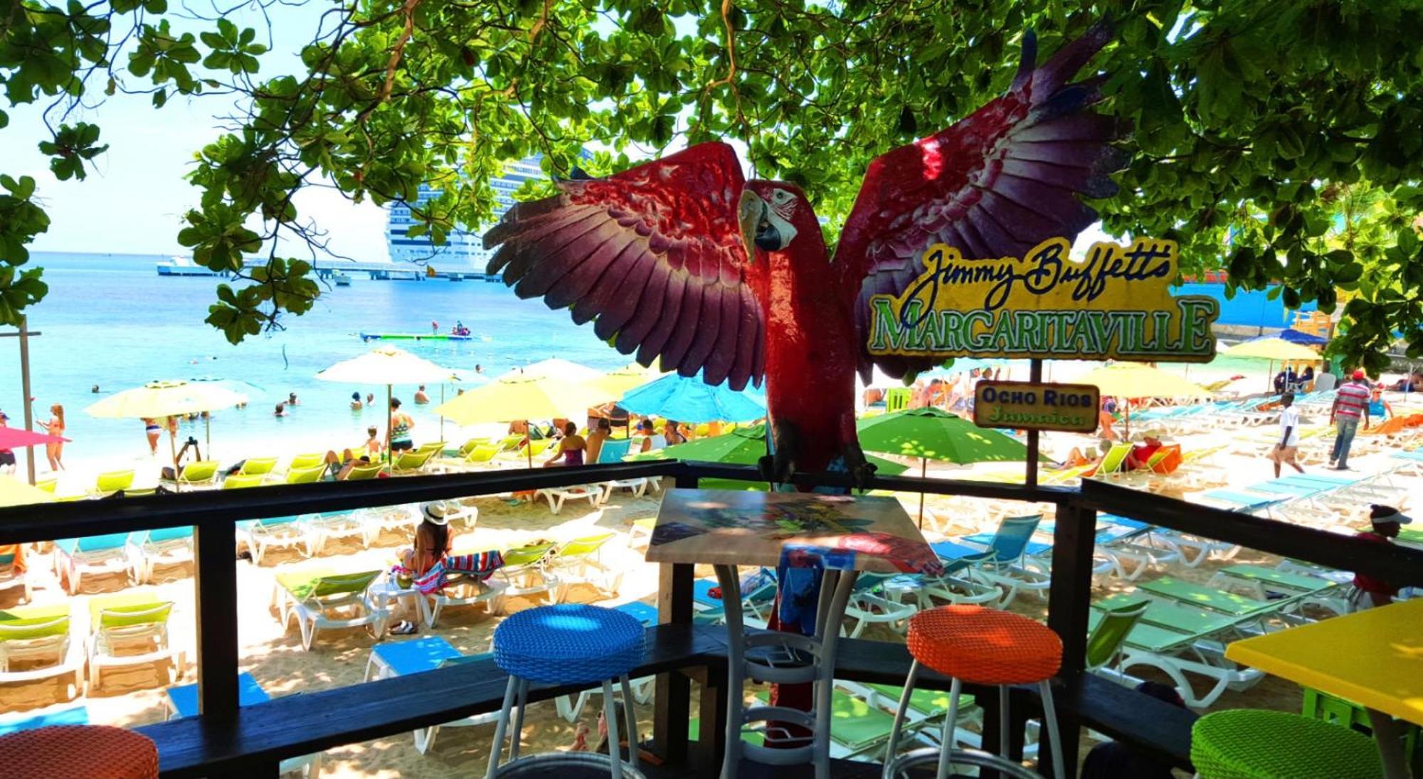 Oceanbreeze Jamaica Penthouse, 7-Minute Walk To Beach Ocho Rios Kültér fotó